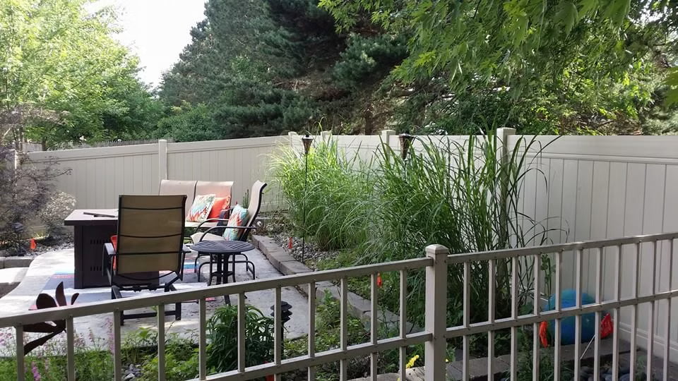 Aluminum tan fence