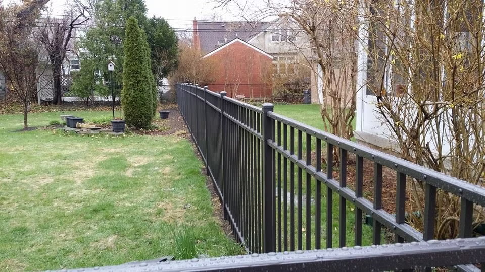 Aluminum bronze fence