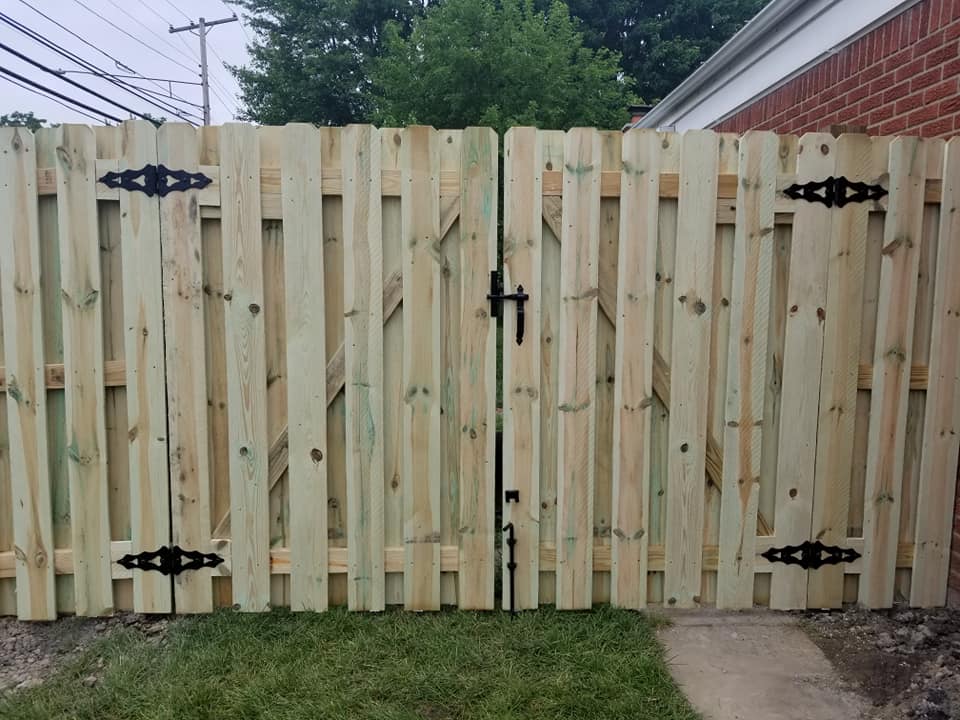 Wood shadowbox double gate with decorative hardware